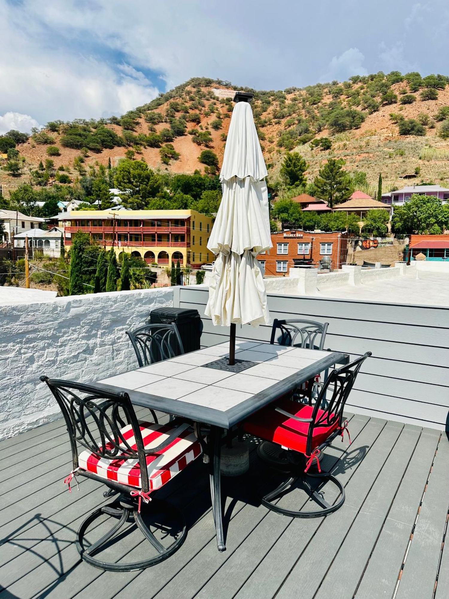 Bisbee Brownstone Suites Exterior foto