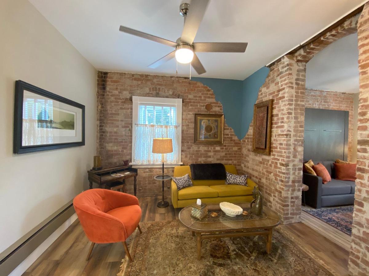 Bisbee Brownstone Suites Exterior foto